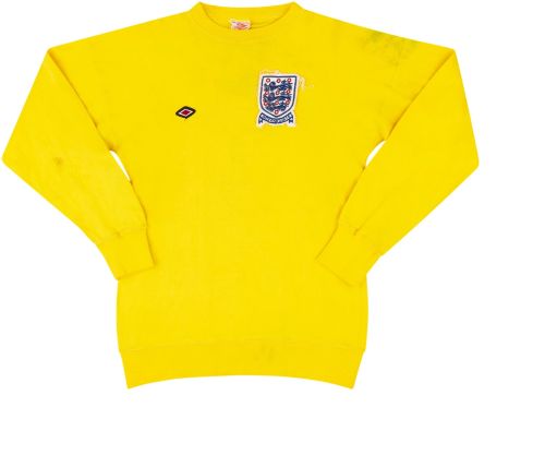 England 1972 GK 1 Kit